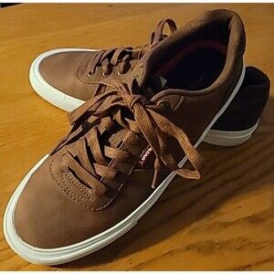 Levis Turner Mens 9.5 Tumbled Wax Faux Leather Shoes Sneakers Red Tag 51950309H